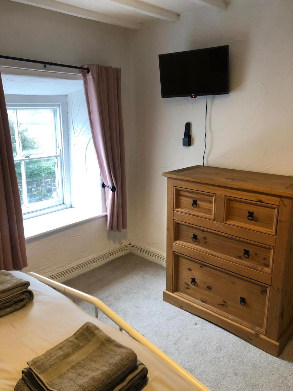 The Eagles Inn Rhayader Esterno foto