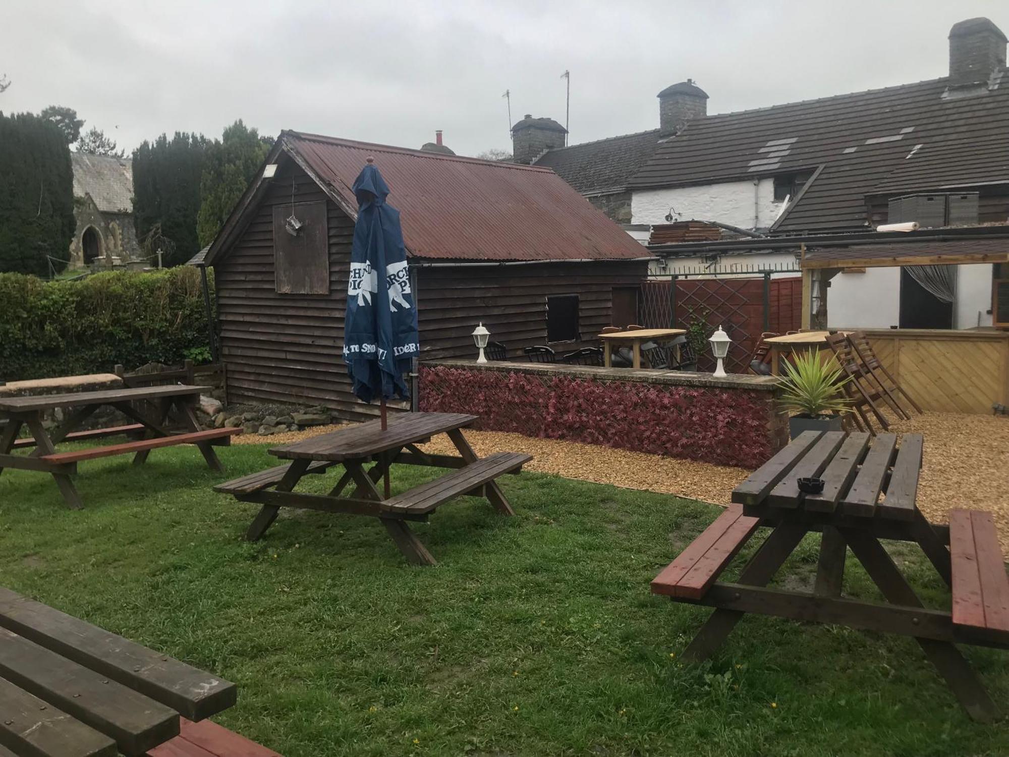 The Eagles Inn Rhayader Esterno foto